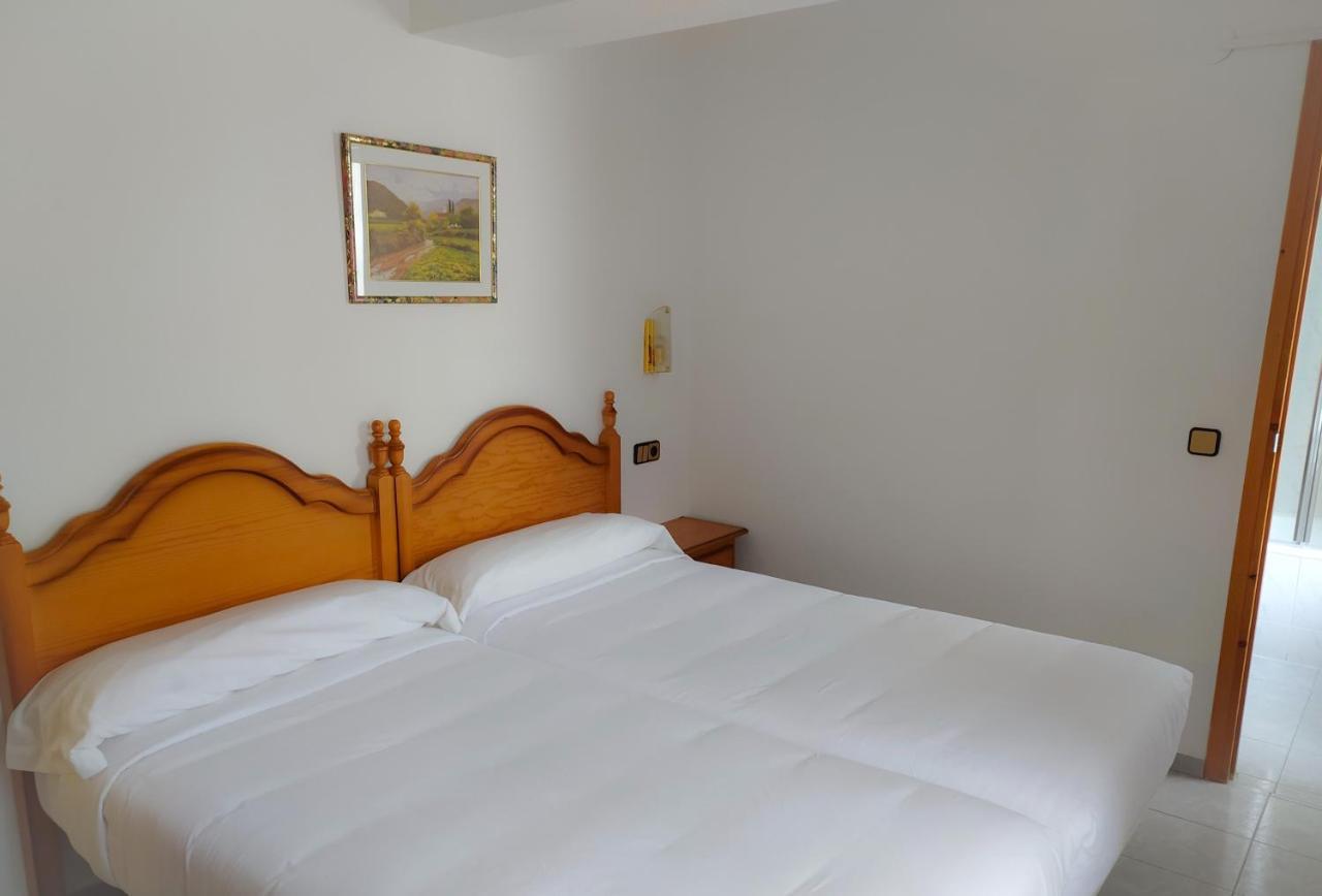 Hostal Pirineos Meliz Bielsa Exterior photo